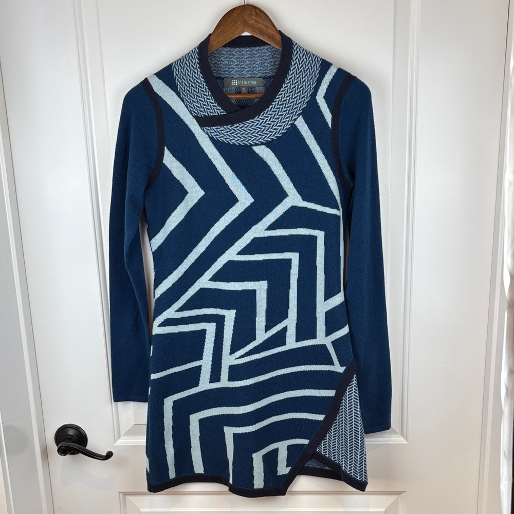 Title Nine Merino Wool Tunic Sweater Blue Geometric Pattern Size Small